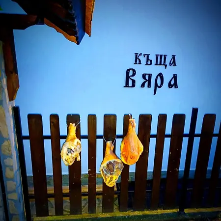 къща вяра -бадевски рай * Елена